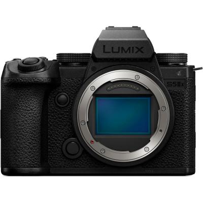 Фотоапарат Panasonic Lumix S5 IIX + Обектив Panasonic Lumix S 20-60mm f/3.5-5.6 + Обектив Panasonic Lumix S 50mm f/1.8